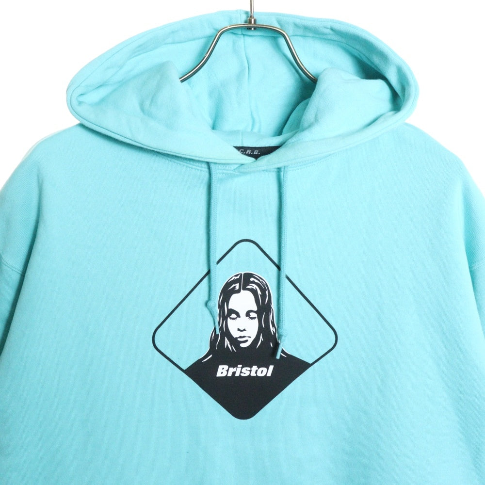 F.C.R.B./F.C.Real Bristol/FCRB(エフシーアールビー/エフシーレアルブリストル) 21AW ×X-girl エックスガール フロントプリントスウェットプルオーバーパーカー 裏起毛 FCRB-212118 ターコイズ