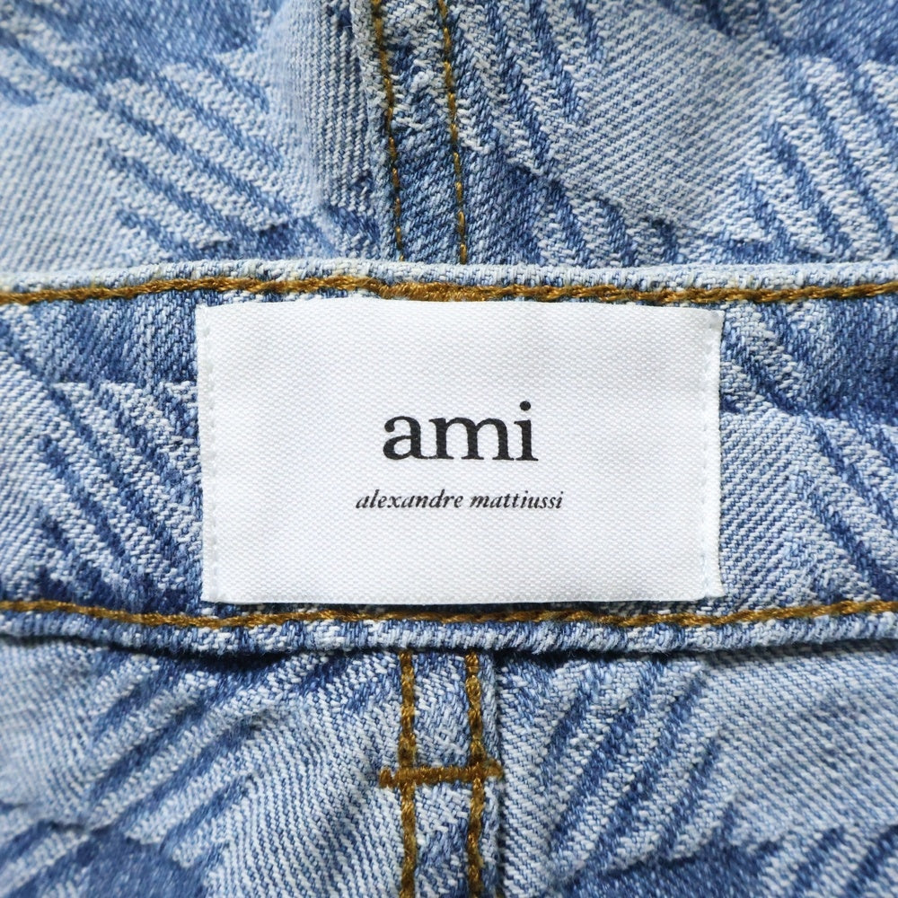 ami paris(アミパリス) カウレザーパッチ チェック柄 ボタンフライデニムショーツ ハーフパンツ HS0600 DE0010 インディゴ レディース