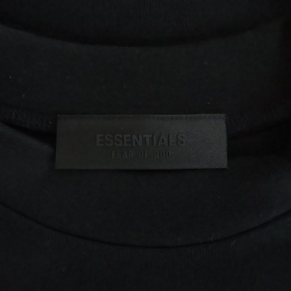 FEAR OF GOD ESSENTIALS(フィアオブゴッド エッセンシャルズ) NBA 90's FIT TEE 202NB258001F フロントロゴプリント Tシャツ ブラック