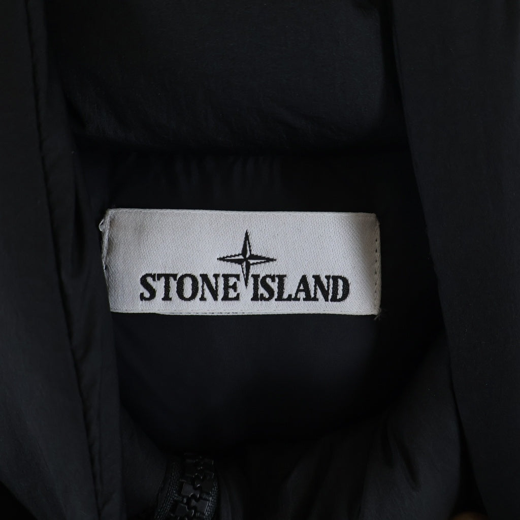 STONE ISLAND(ストーンアイランド) 26SS quilted-design jacket ショルダーワッペンロゴ ジップアップ ナイロンダウンジャケット L1S154100017S0302