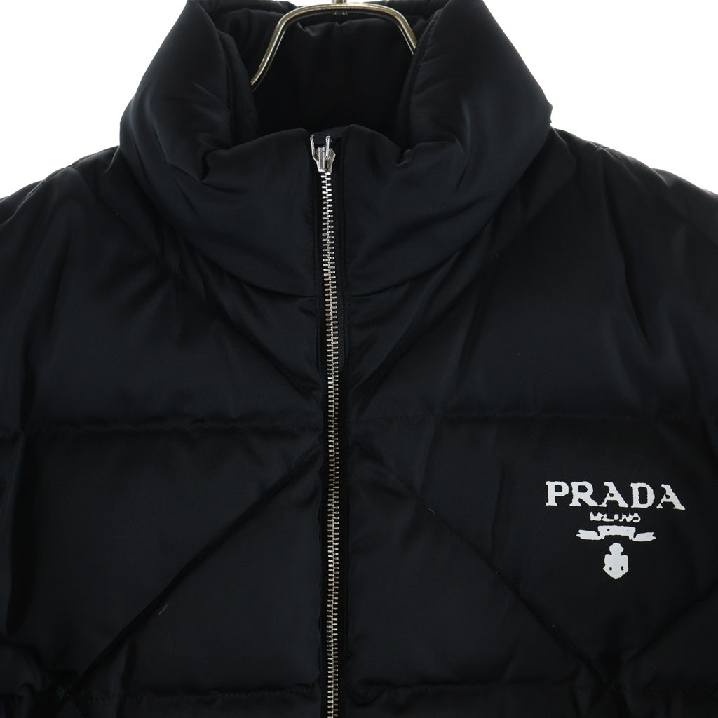 PRADA(プラダ) RE-NYLON ロゴプリント キルティングダウンジャケット SGB803 ブラック