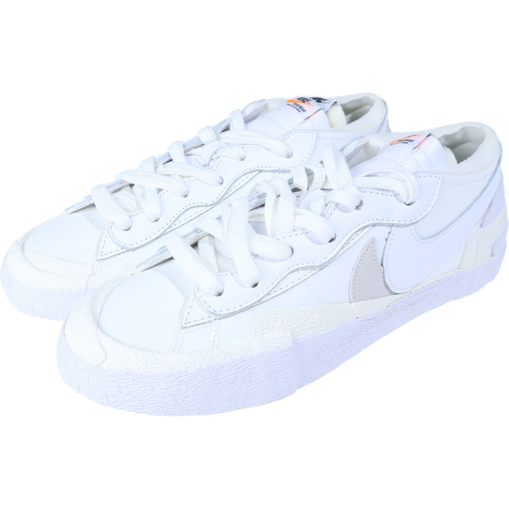 NIKE(ナイキ) ×SACAI BLAZER LOW WHITE PATENT LEATHER DM6443-100 サカイ ブレイザー パテント レザーローカットスニーカー US10.5/28.5cm ホワイト