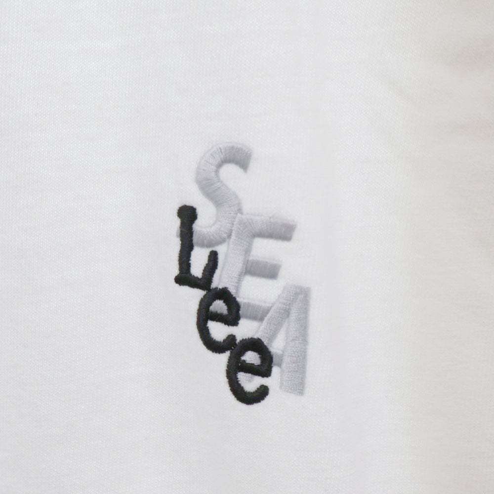 WIND AND SEA(ウィンダンシー) ×Lee フロントロゴ刺繍 クルーネック長袖Tシャツ ホワイト