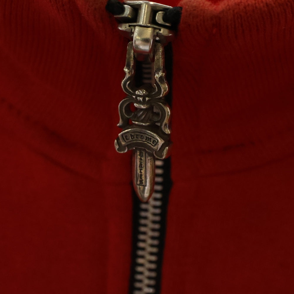 CHROME HEARTS(クロムハーツ) SAILIN ON 1 2 ZIP バックセメタリー刺繍ハーフジップスウェットトレーナー レッド