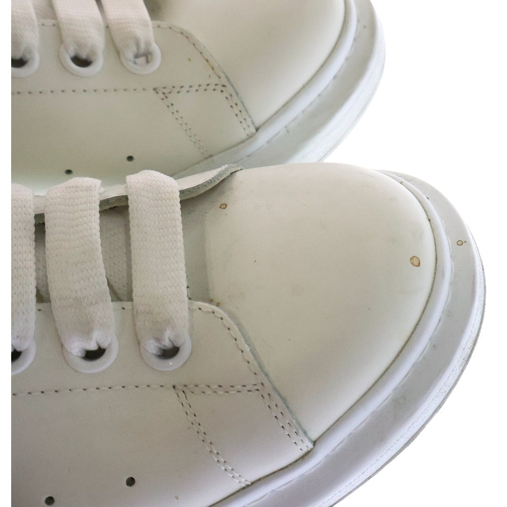 Alexander McQueen(アレキサンダーマックイーン) オーバーソール レザーローカットスニーカー ホワイト 553680