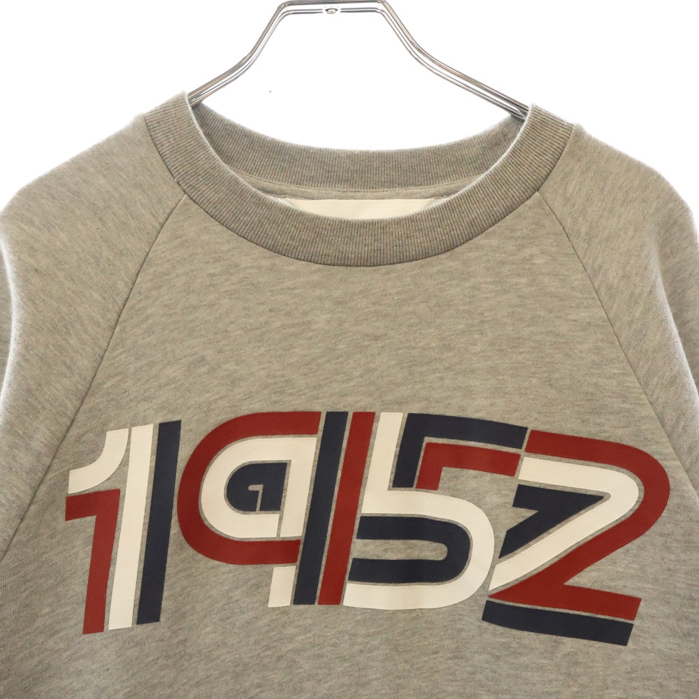 MONCLER(モンクレール) MAGLIA GIROCOLLO フロント 1952プリント クルーネックスウェットシャツ トレーナー E20918030350 グレー