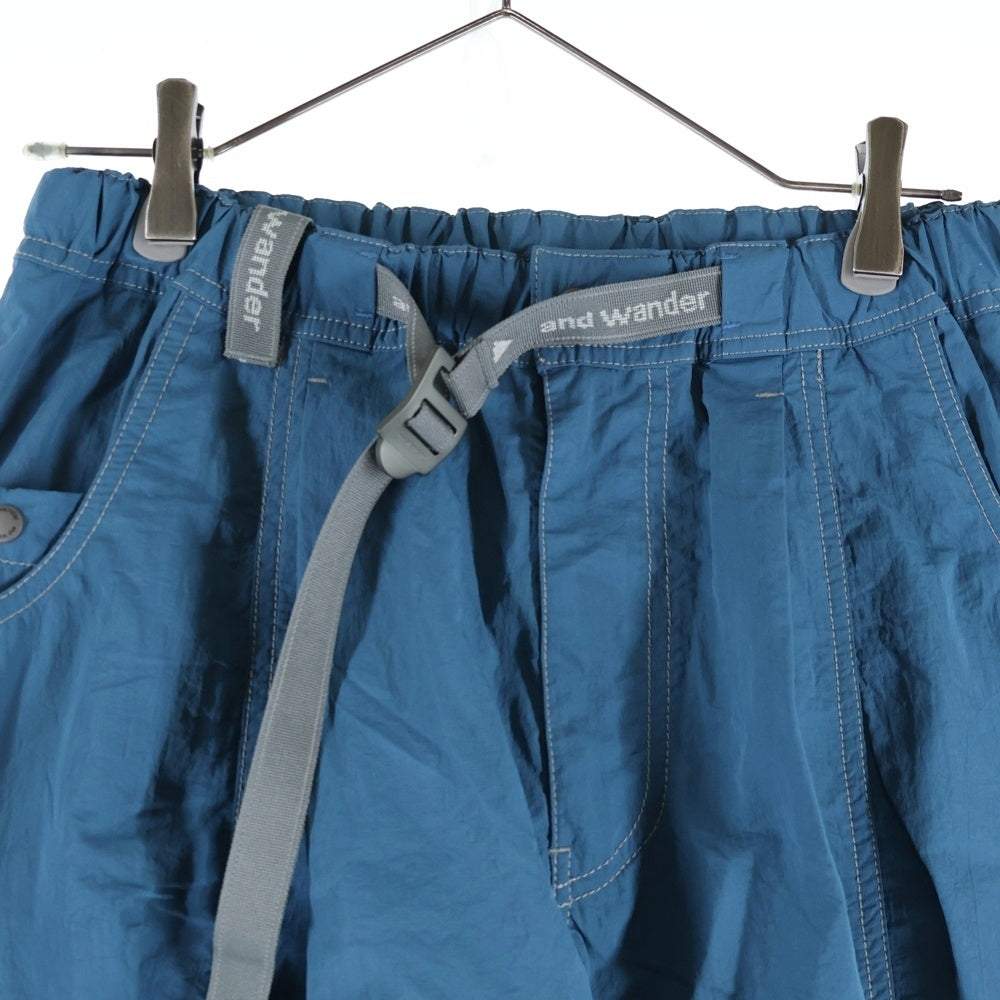 and wander(アンドワンダー) crinkled nylon pants クリンクルナイロンパンツ 574-4282182 ブルー