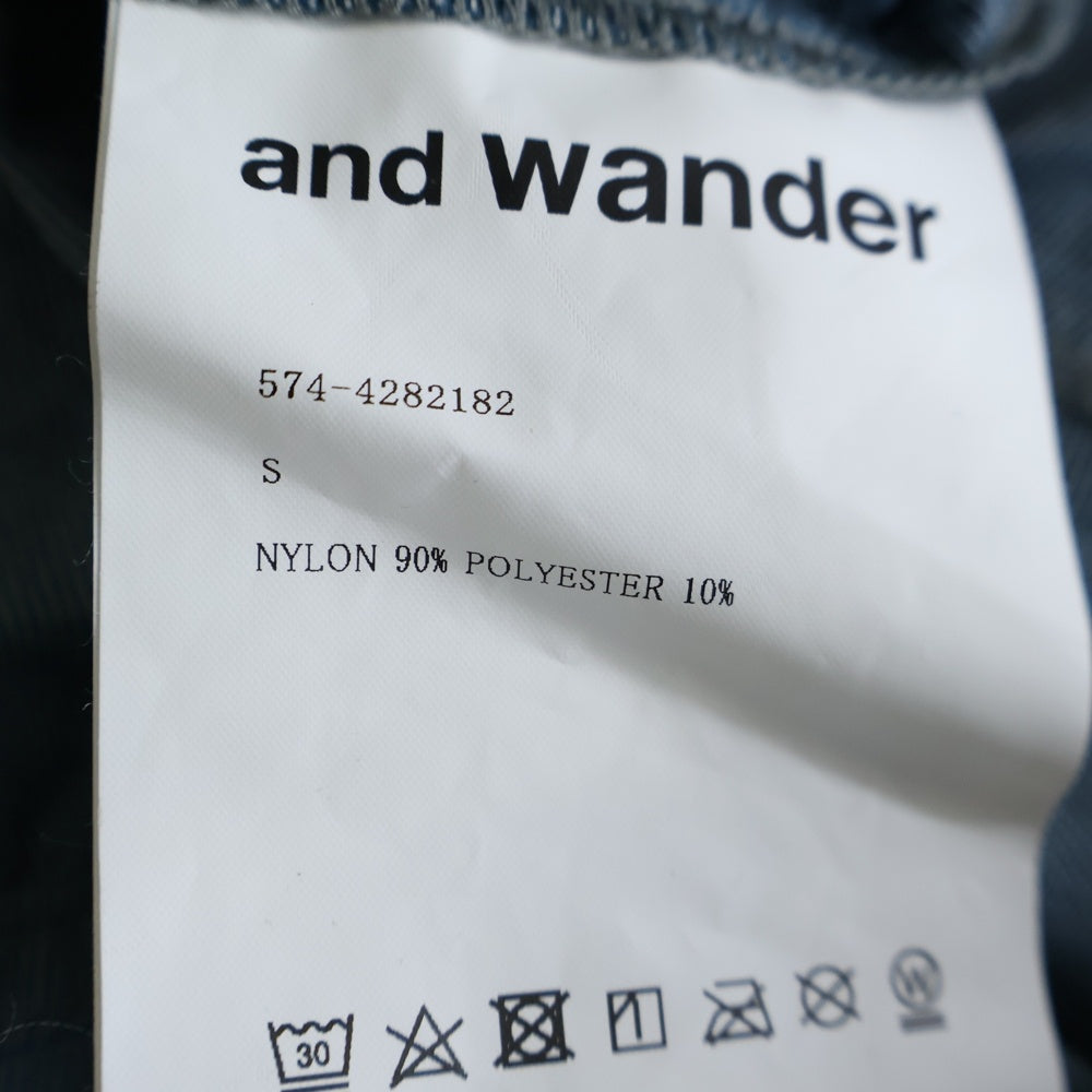 and wander(アンドワンダー) crinkled nylon pants クリンクルナイロンパンツ 574-4282182 ブルー