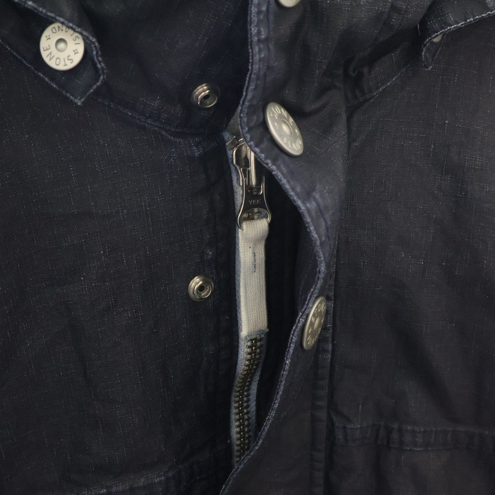 STONE ISLAND(ストーンアイランド) Raw Pleated バッグロゴプリント フーデッド ナイロンジャケット 8015418X1 ネイビー