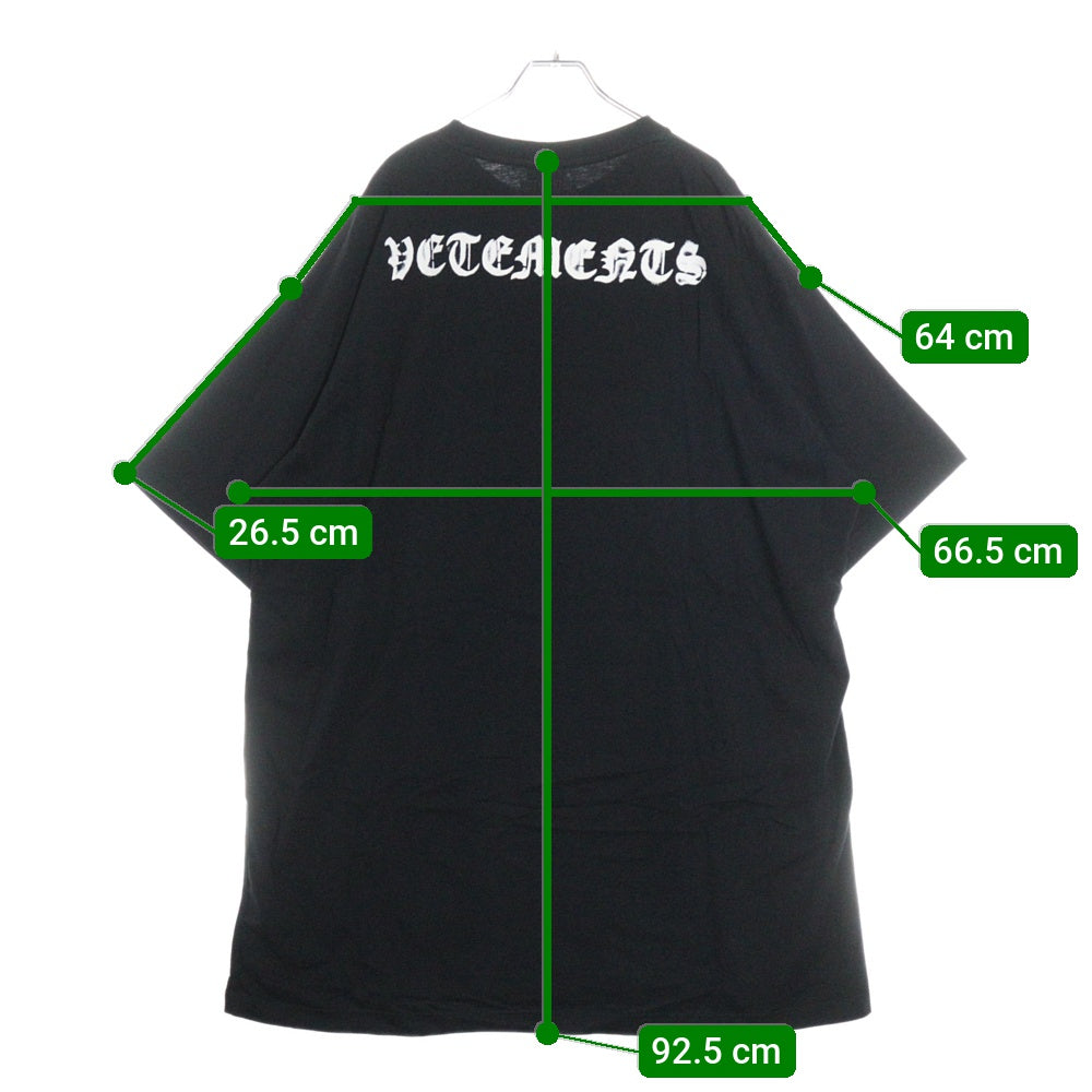VETEMENTS(ヴェトモン) 21SS ANARCHY GOTHIC LOGO T SHIRT アナーキー ゴシックロゴ クルーネック半袖カットソー ブラック UE51TR6408