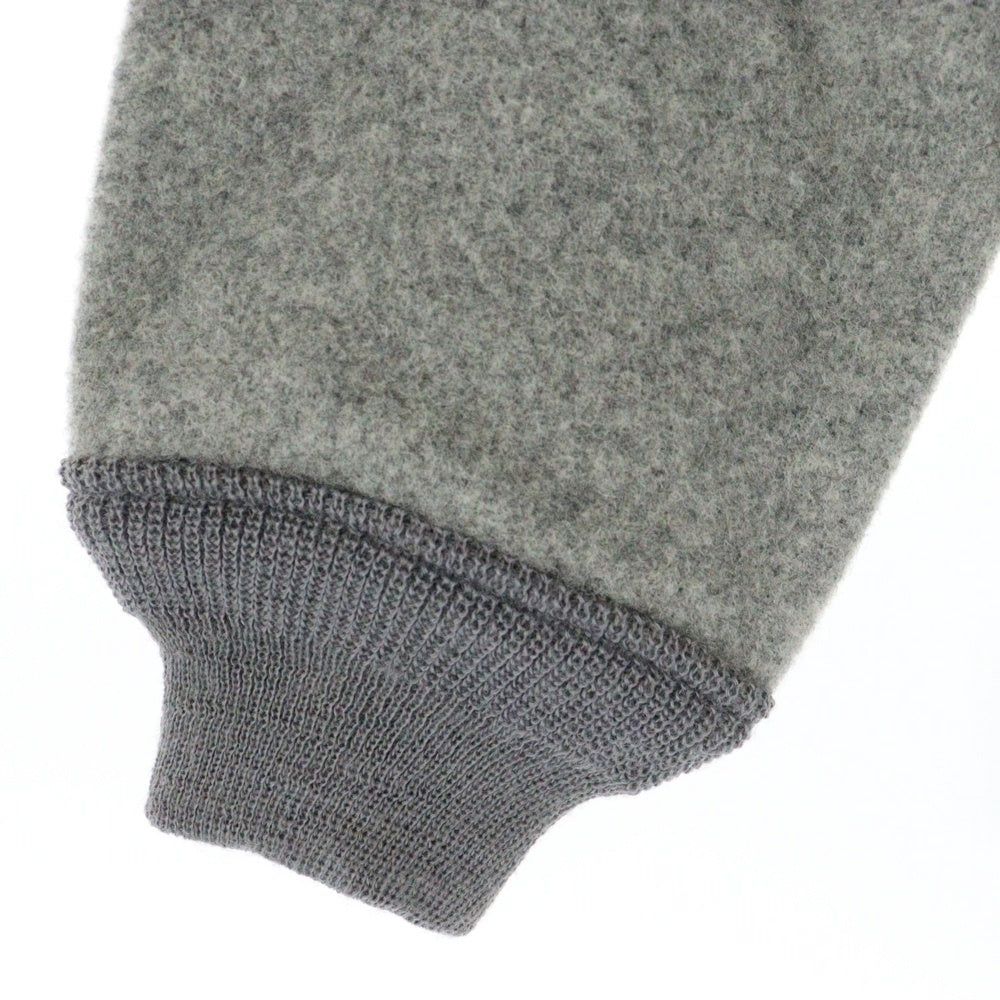TENDERLOIN(テンダーロイン) GOKEY WOOL SWEAT SHIRT レザーパッチ クルーネックセーター グレー