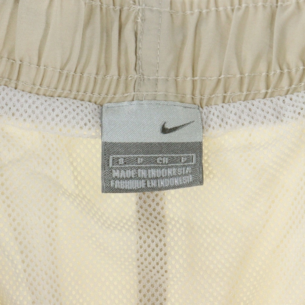 NIKE(ナイキ) ロゴ刺繍 ナイロンハーフパンツ ベージュ