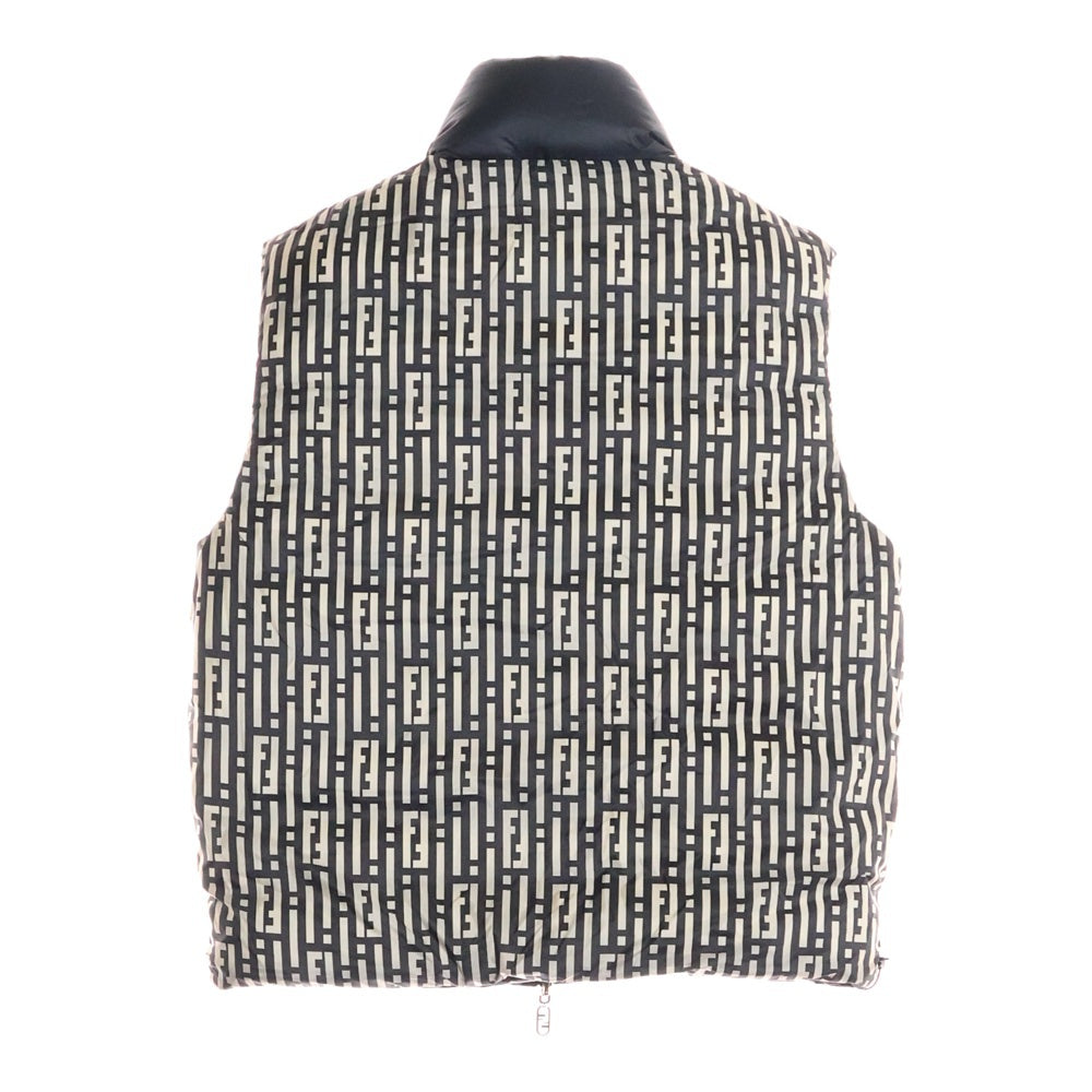 FENDI(フェンディ) 24SS ズッカ リバーシブル中綿ベスト 総柄 ブラック/ブラウン FAA915