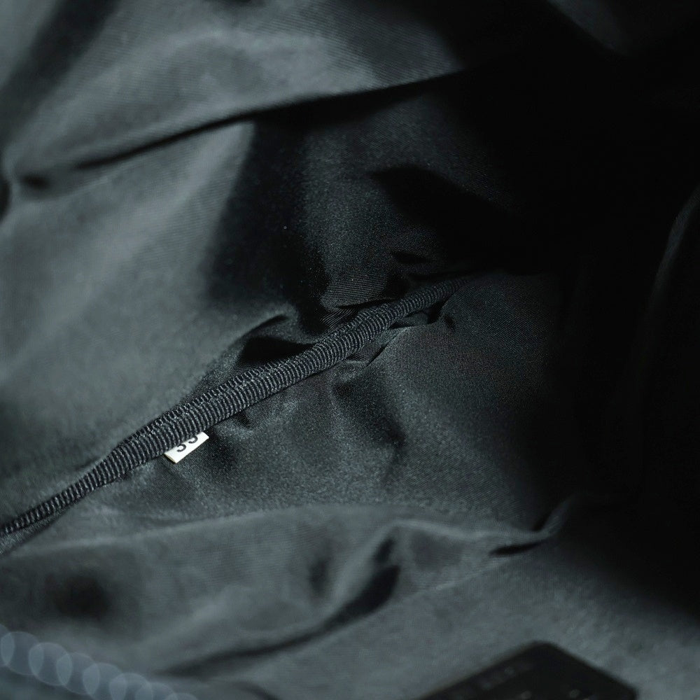 PRADA(プラダ) ナイロン ウエストボディ バッグ ブラック