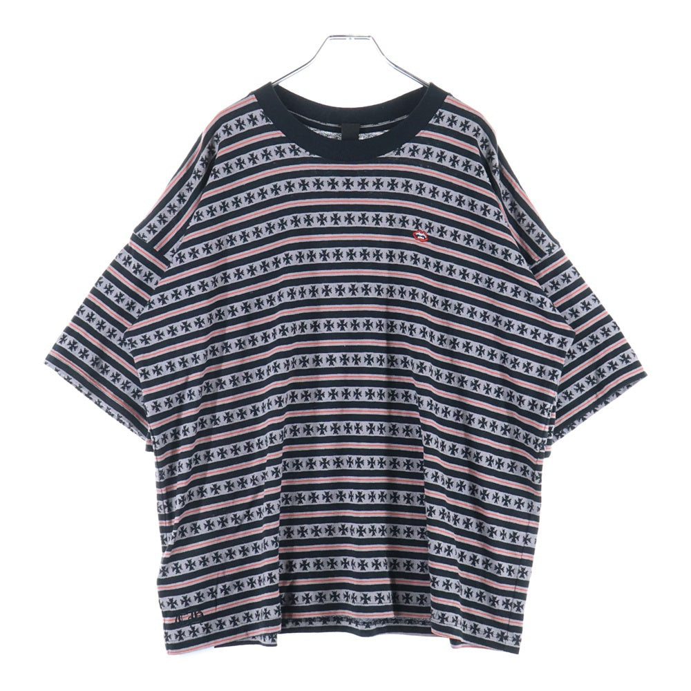 CHROME HEARTS(クロムハーツ) Y Not Stripe Cross Tee クロムハーツ×マッティボーイ ワイノットストライプクロス半袖Tシャツ カットソー ボーダー 総柄 チョンパー 刺繍ロゴ ブラック/グレー