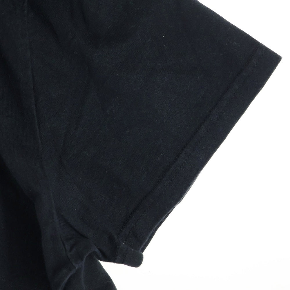 glamb(グラム) ×ジョジョの奇妙な冒険 ブチャラッティ プリント 半袖クルーネックTシャツカットソー ブラック