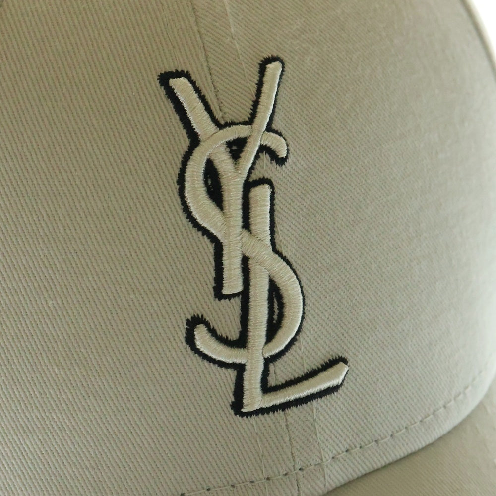 SAINT LAURENT PARIS(サンローランパリ) ×NEW ERA YSLロゴ刺繍ベースボールキャップ グレー 687687