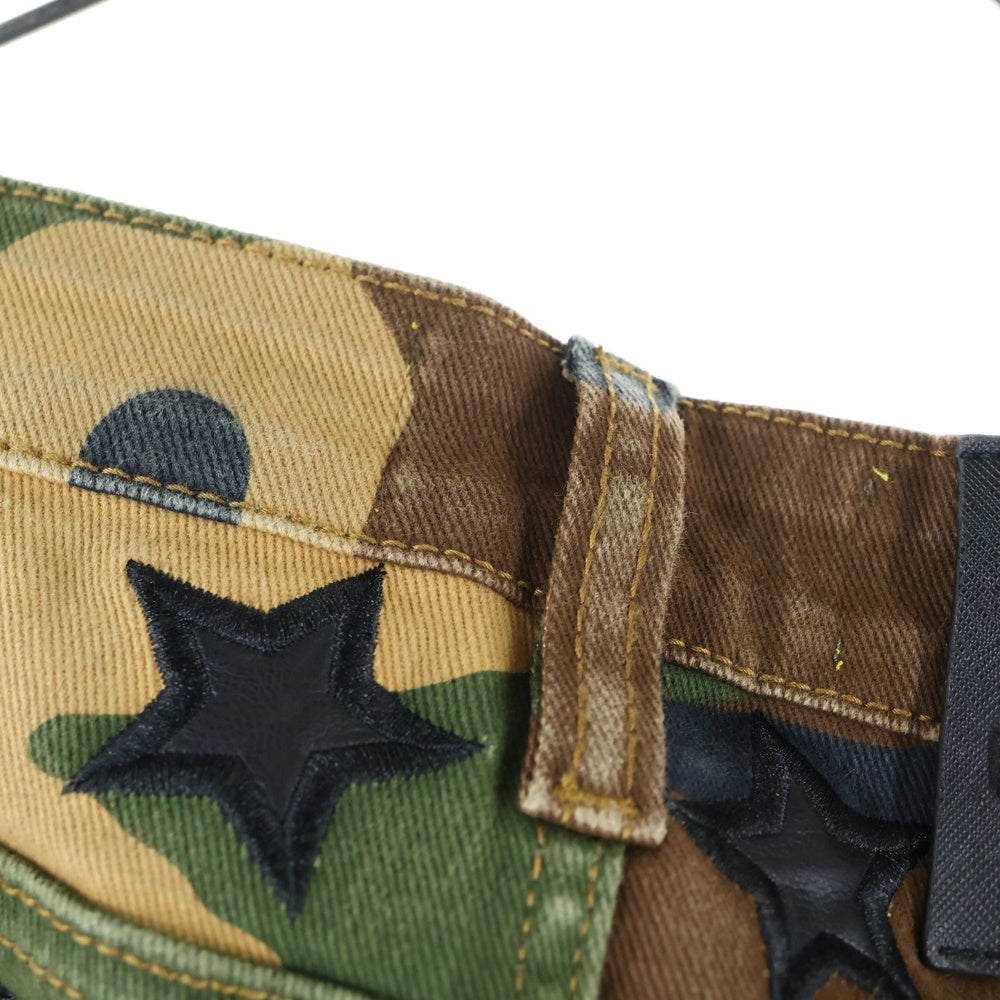 GUAPI(グアピ) CAMO STAR FLARE カモ柄 スターパッチ ウォレットチェーン付き フレアパンツ