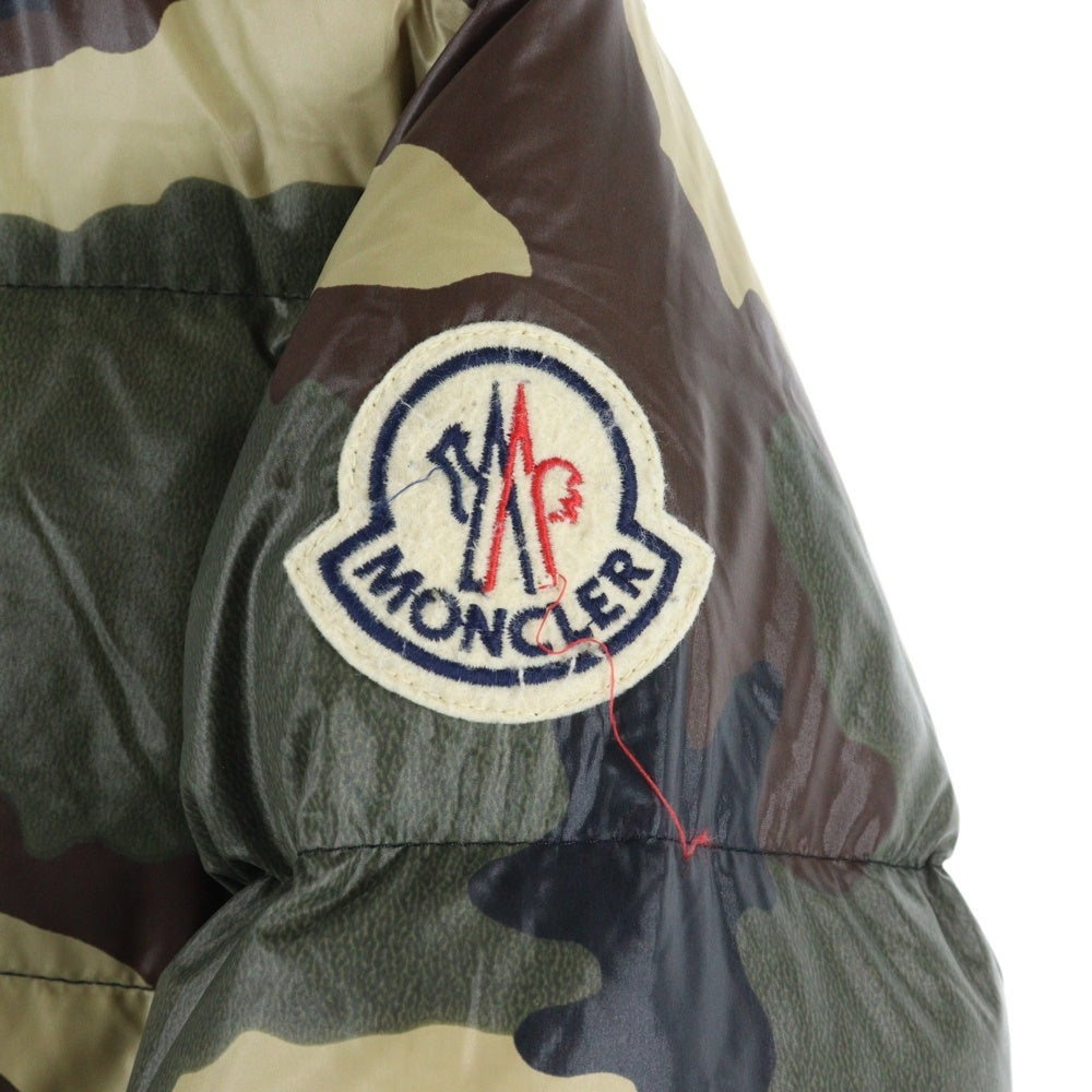 MONCLER(モンクレール) エベレスト ワッペン付き カモ柄 ダウンジャケット Z7HJ820