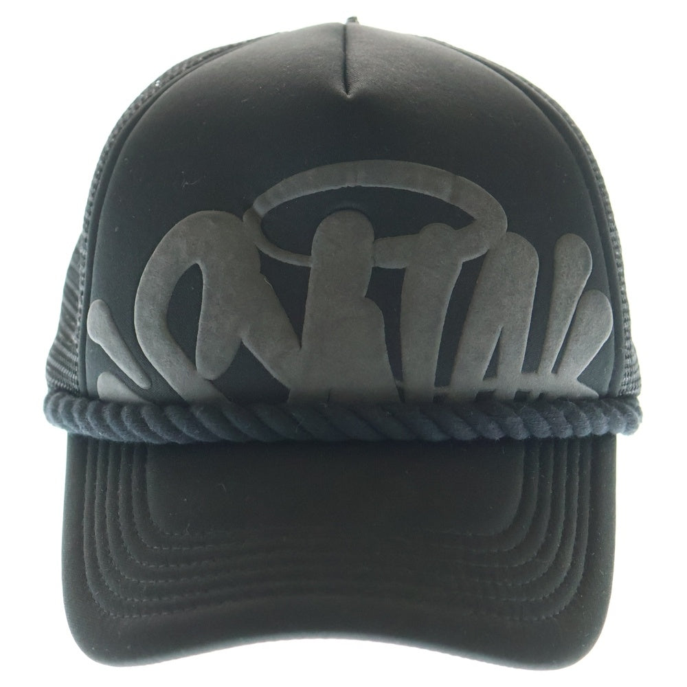 SYNA WORLD(シナ ワールド) フロントロゴ ロープ メッシュキャップ ブラック