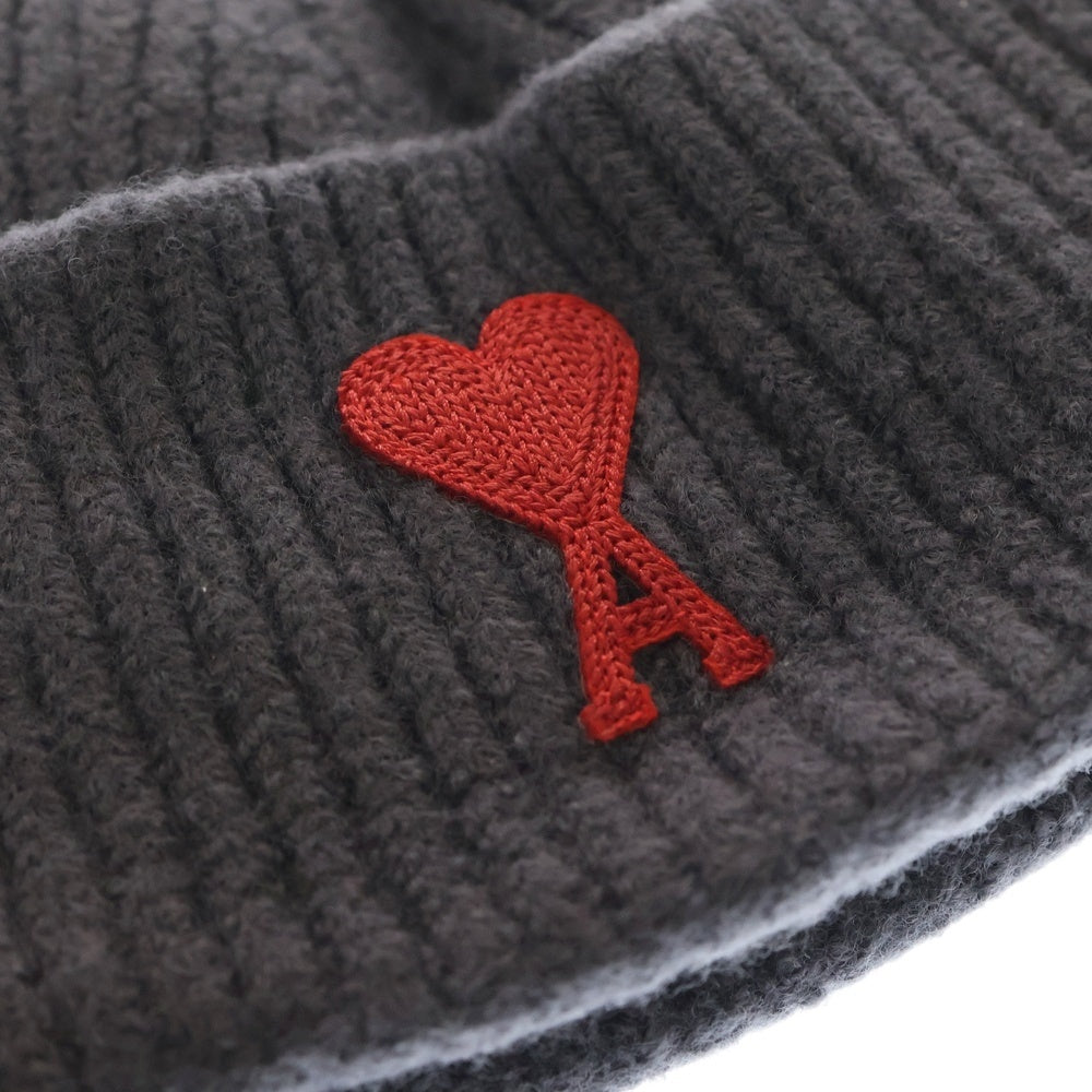 AMI Alexandre Mattiussi(アミアレクサンドルマテュッシ) ADC BEANIE ハートロゴ刺繍 ビーニーニットキャップ UHA235.018 グレー