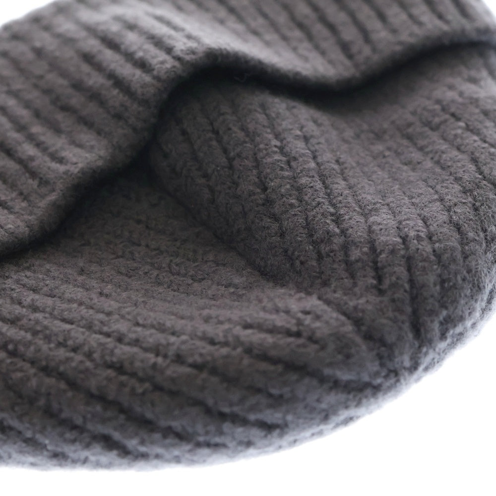 AMI Alexandre Mattiussi(アミアレクサンドルマテュッシ) ADC BEANIE ハートロゴ刺繍 ビーニーニットキャップ UHA235.018 グレー