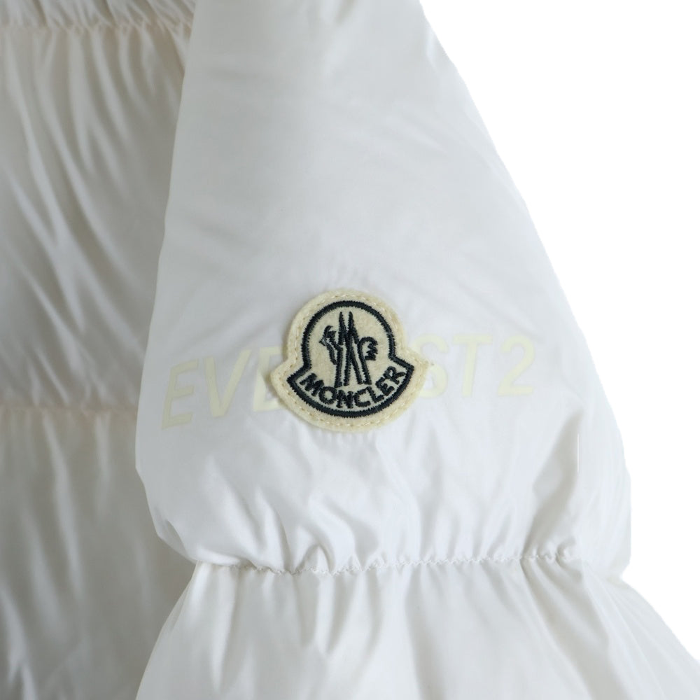 MONCLER(モンクレール) ×FRAGMENT DESIGN フラグメント ダウンジャケット アイボリー I209U1A00003 M3078