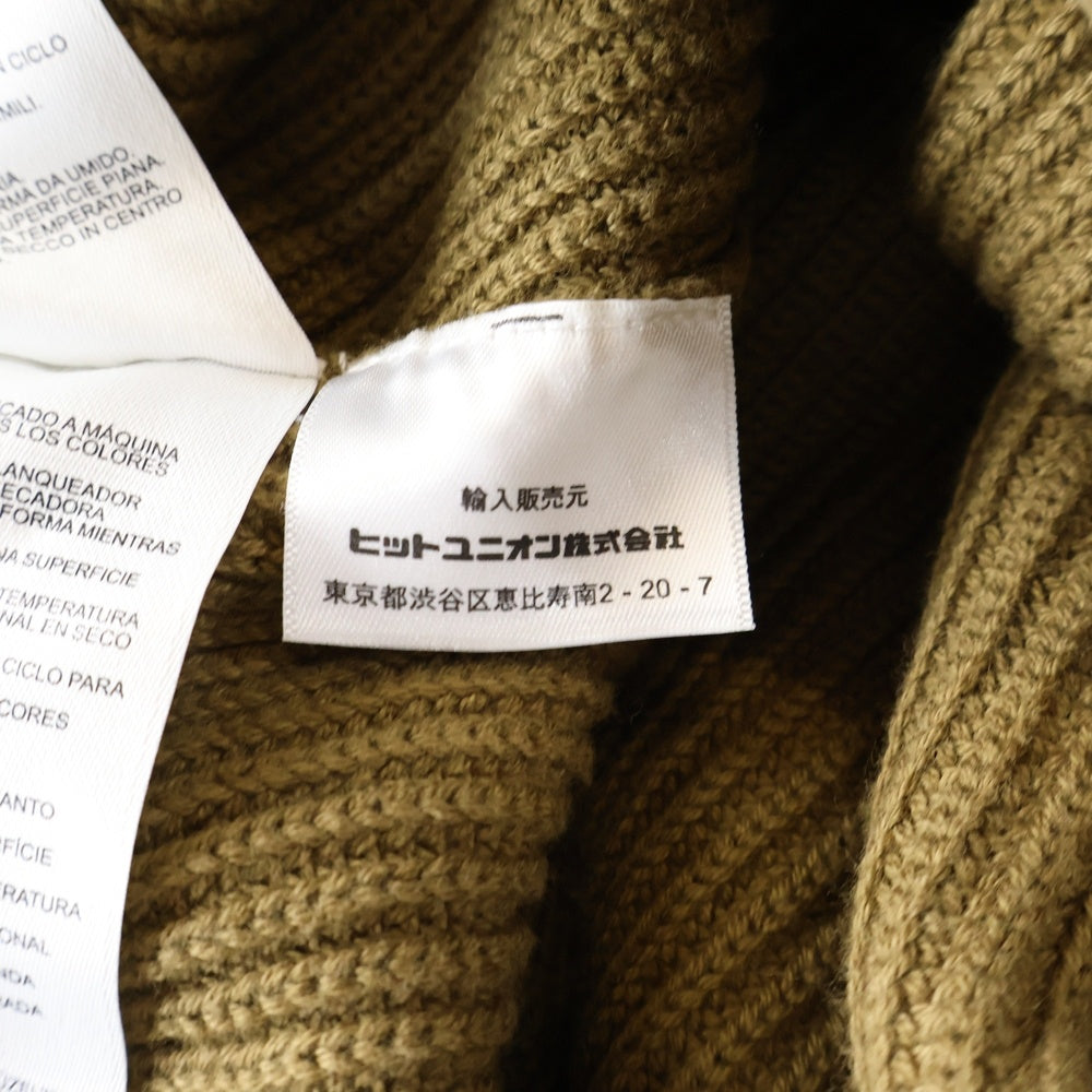 FRED PERRY(フレッドペリー) ロゴ刺繍 Vネック ニットセーター ブラウン