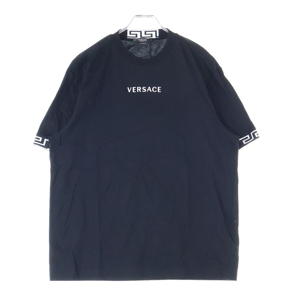 VERSACE(ヴェルサーチ) GRECA グレカ ロゴ刺繍 クルーネック半袖Tシャツ ブラック A88650