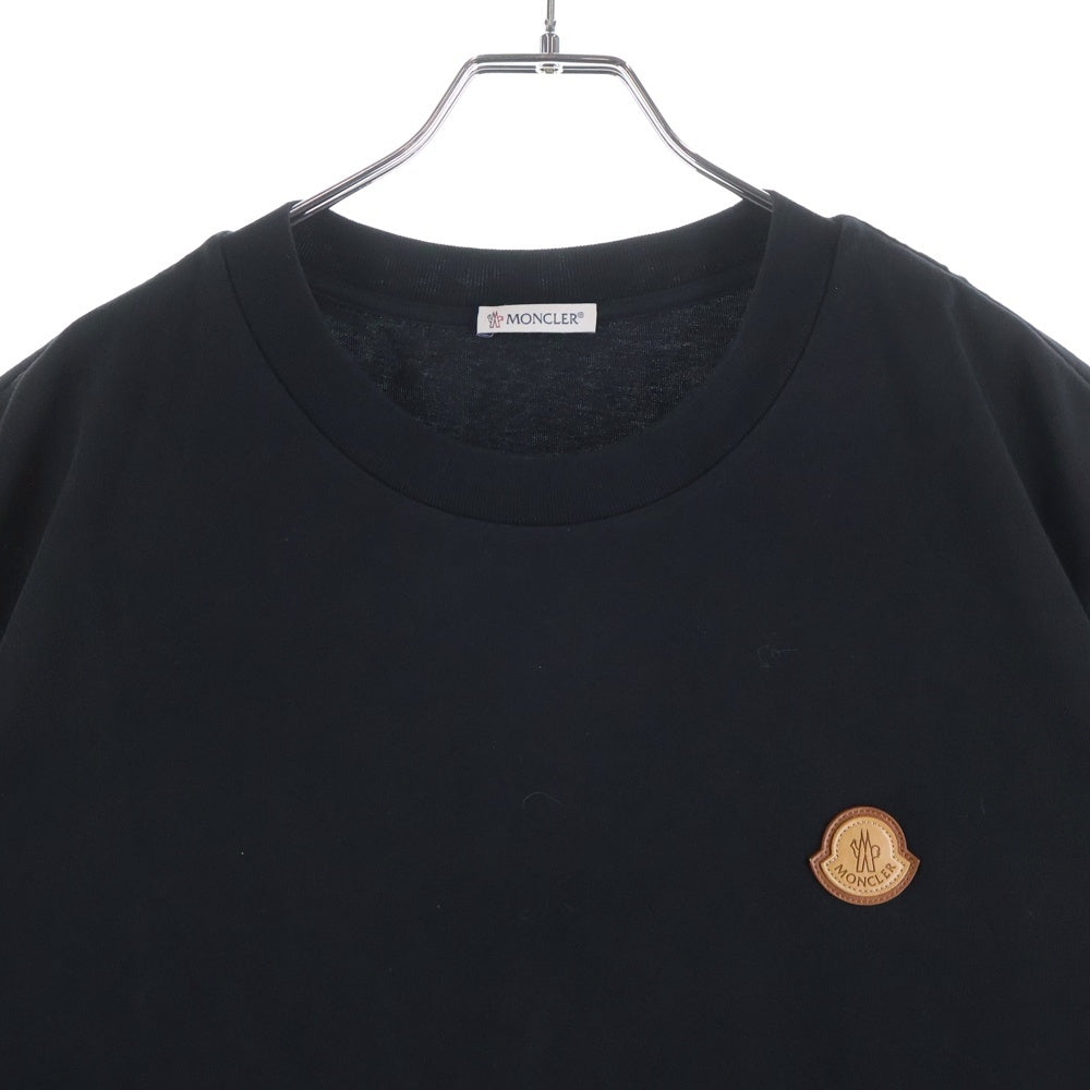 MONCLER(モンクレール) フロントロゴワッペン クルーネック半袖Tシャツカットソー ブラック I20918C00051 8390T