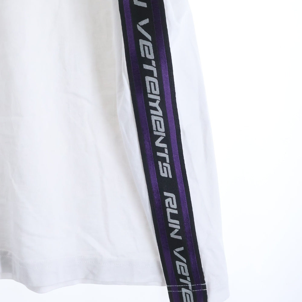 VETEMENTS(ヴェトモン) 21AW ICONIC VETEMENTS LOGO クルーネック Tシャツ UA52TR240W ホワイト