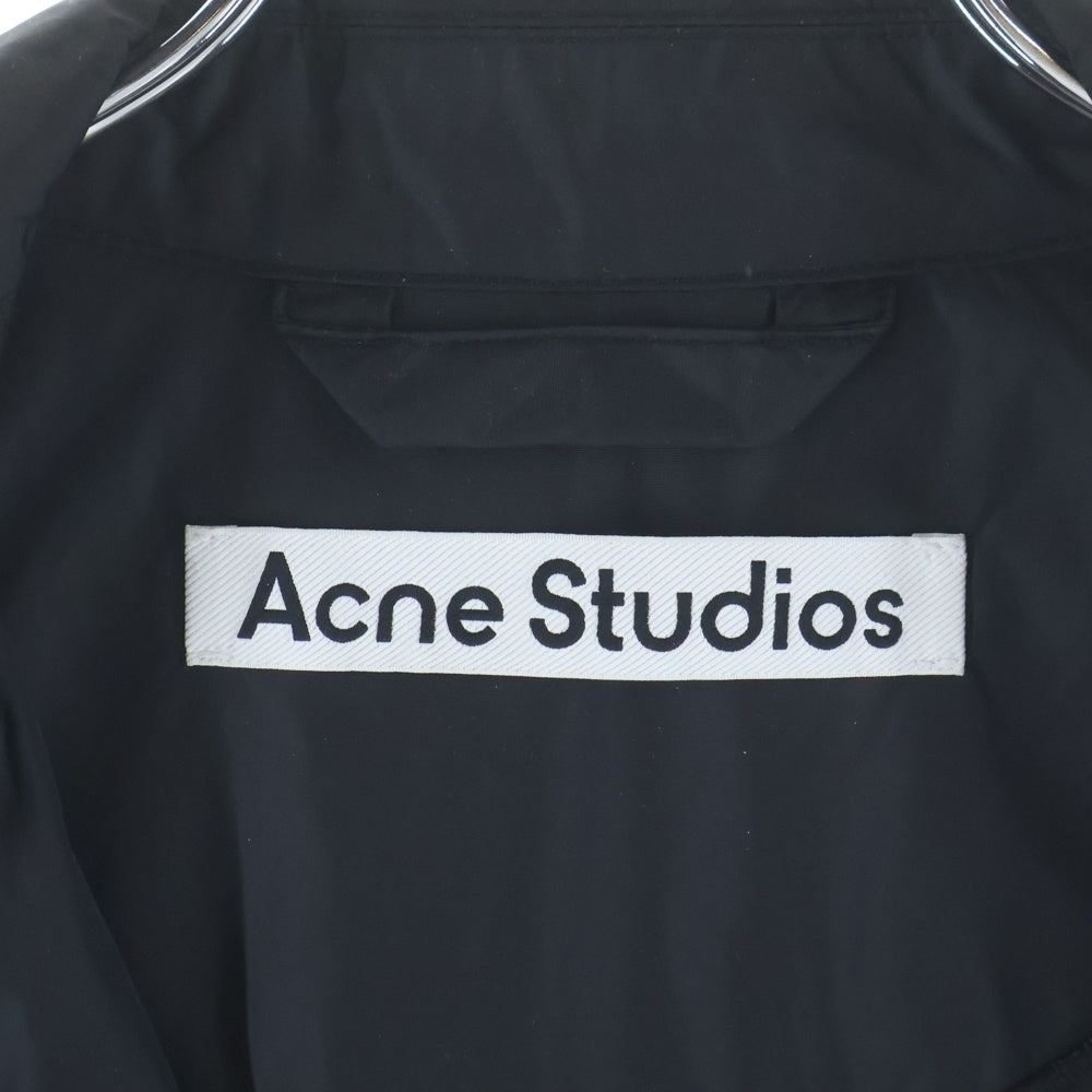 Acne Studios(アクネ ストゥディオズ) バックロゴプリント ジップアップ テクニカルナイロンジャケット B90866 ブラック
