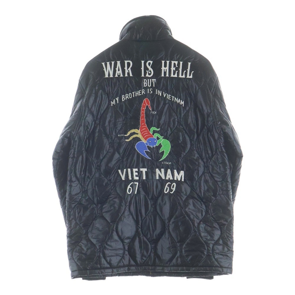 CHALLENGER(チャレンジャー) フロント刺繍 WAR IS HELL 中綿キルティング スーベニア ジップアップジャケット ブラック CLG-JK 012-015