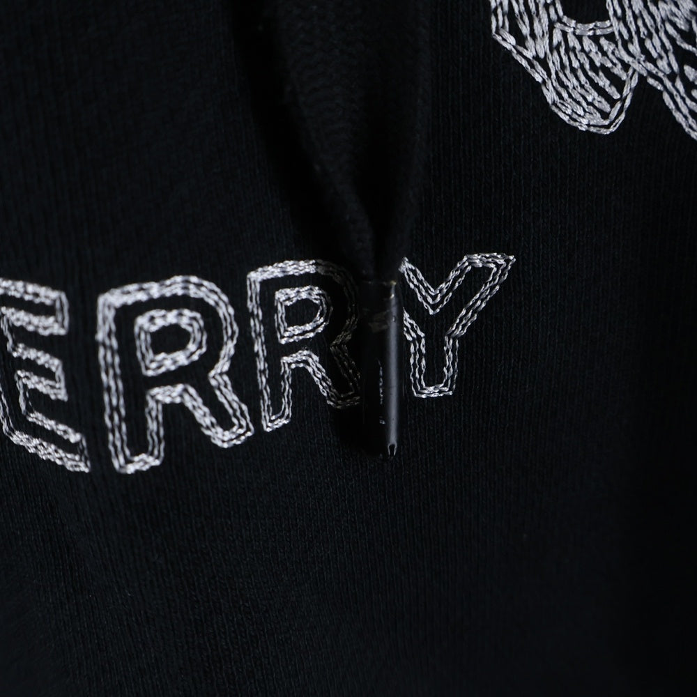 BURBERRY(バーバリー) 23AW DRAKE エンブロイダリー プルオーバーパーカー 8072776 ブラック
