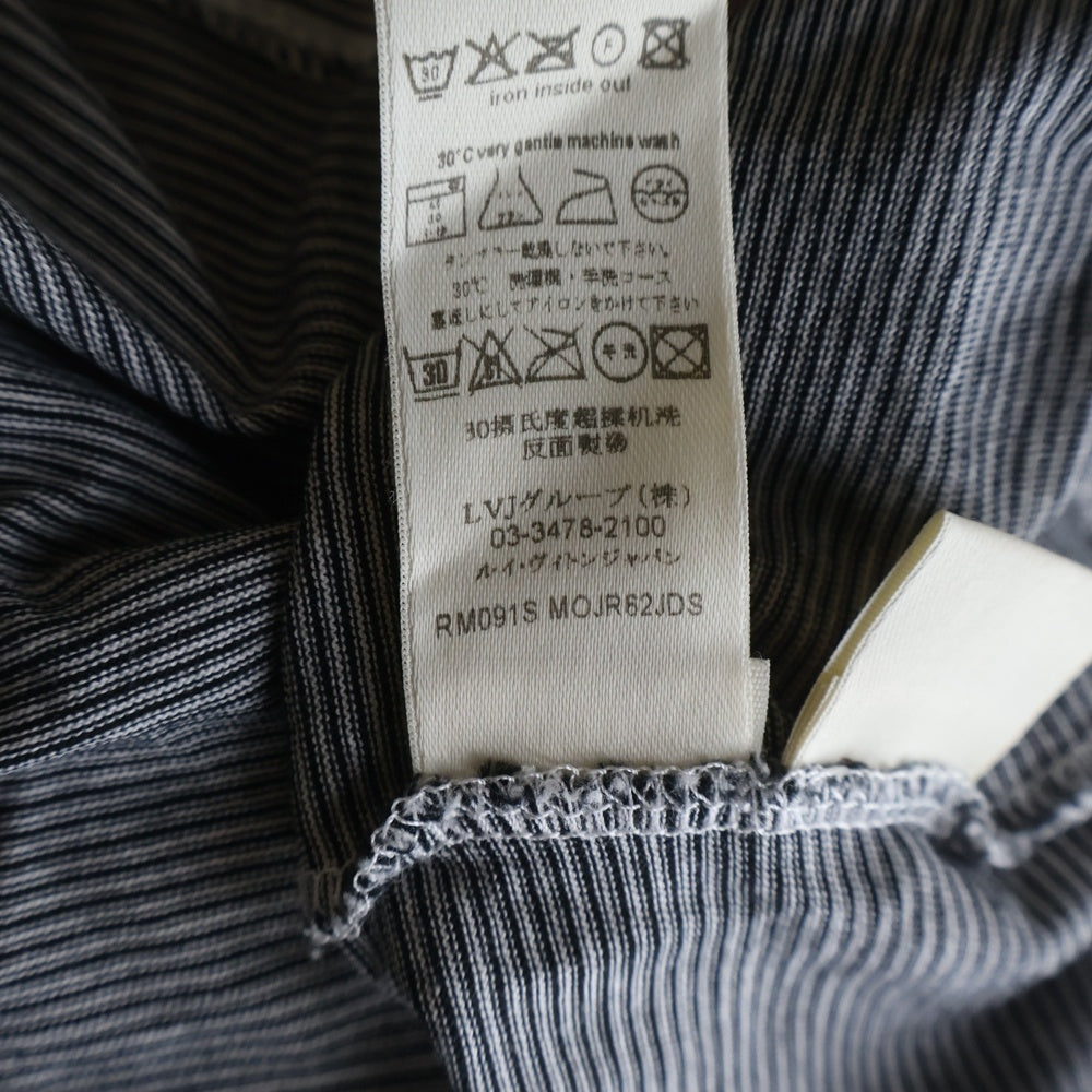 LOUIS VUITTON(ルイヴィトン) ボーダー ポケットロゴ RM091S MOJR62JDS クルーネックTシャツ ネイビー