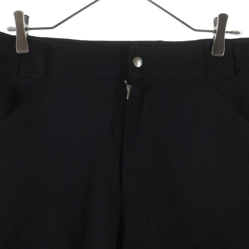 cmmawear(コマウェア) 変形ポケット ウールギャバジン ショートパンツ ブラック