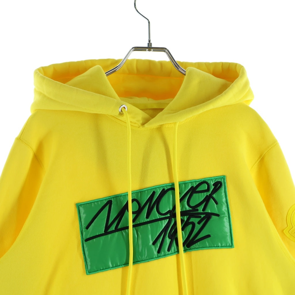 MONCLER(モンクレール) 22AW GENIUS 2 1952 HOODIE ロゴワッペン プルオーバーパーカー フーディ H20928G00012 イエロー