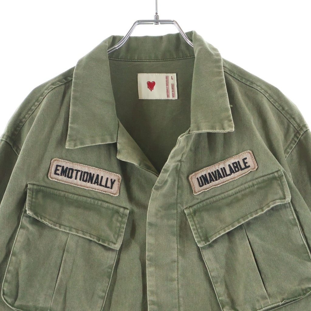 Emotionally Unavailable(エモーショナリー アンアヴェイラブル) 22AW CROSS YOUR HEART JACKET FATIGUE ファティーグ パッチ 刺繍 ミリタリージャケット カーキ