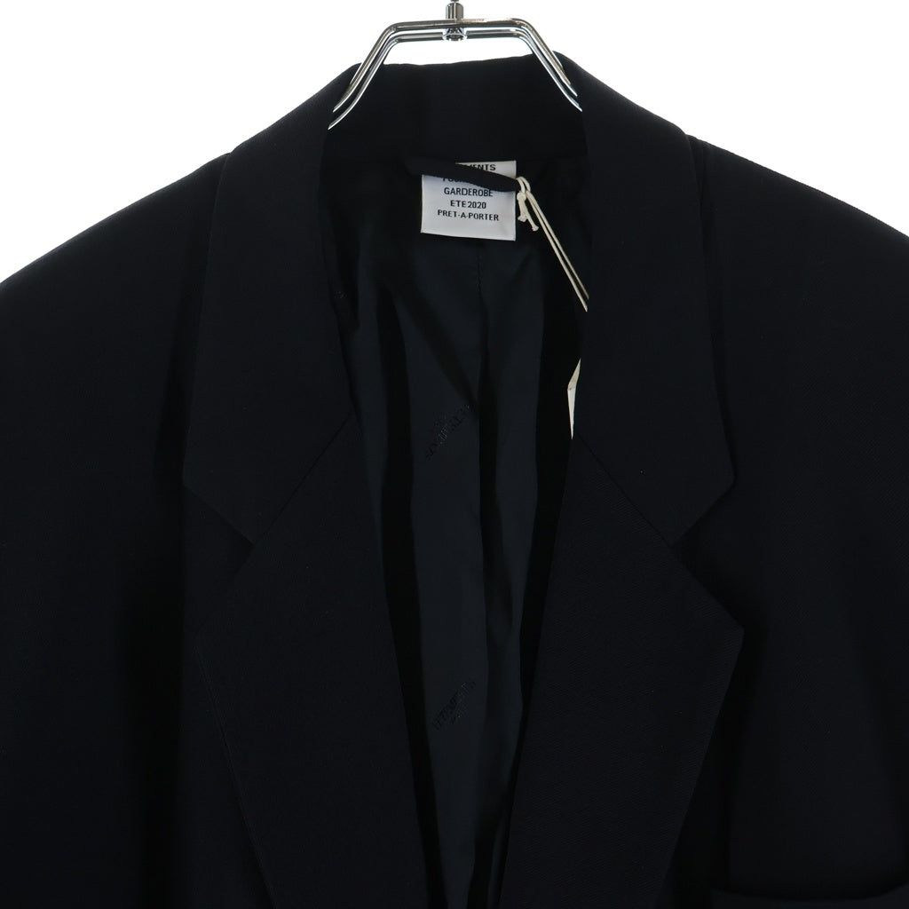 VETEMENTS(ヴェトモン) 20SS GOTHIC LOGO EMBROIDERED JACKET SS20JA143 ゴシック アームロゴ テーラード ジャケット ブラック