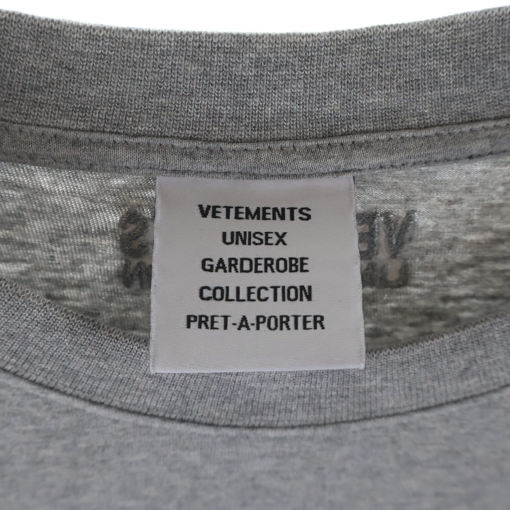 VETEMENTS(ヴェトモン) 22AW Double Anarchy Logo Tee UE52TR290G ダブルアナーキーロゴ プリント 半袖Tシャツ カットソー グレー