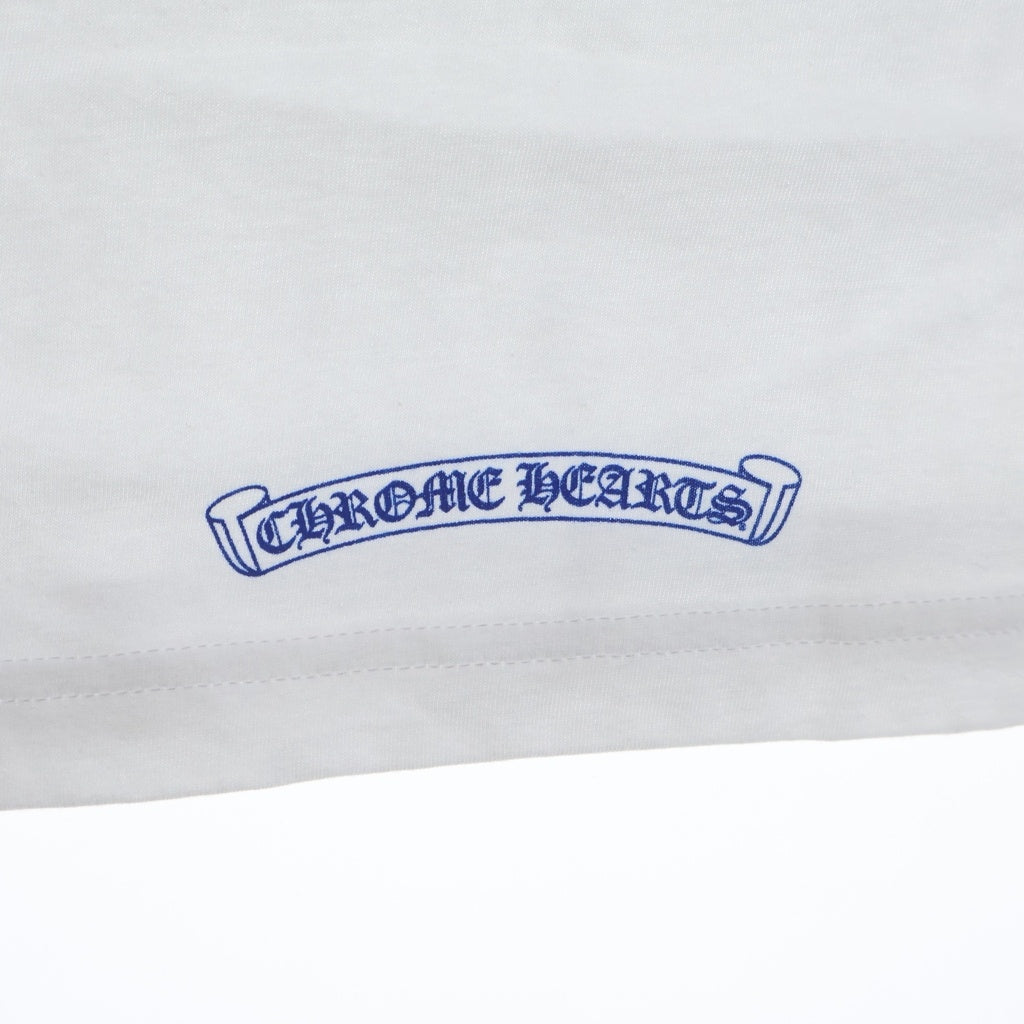 CHROME HEARTS(クロムハーツ) Neck Logo S/S Tee ネックロゴプリント クルーネック 半袖Tシャツ カットソー ホワイト/ブルー