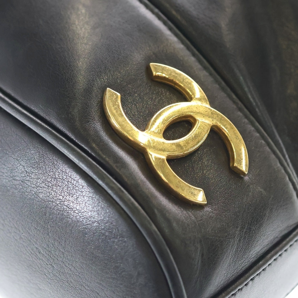 CHANEL(シャネル) ヴィンテージ トリプルココマーク GD金具 バックパック ブラック/ゴールド レディース