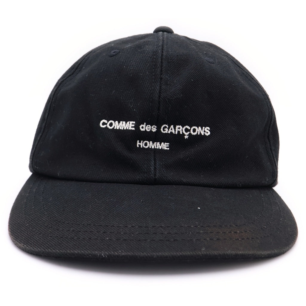 COMME des GARCONS HOMME(コムデギャルソンオム) 24AW 綿サージ ベースボールキャップ ロゴ HN-K601 6パネル キャップ ブラック