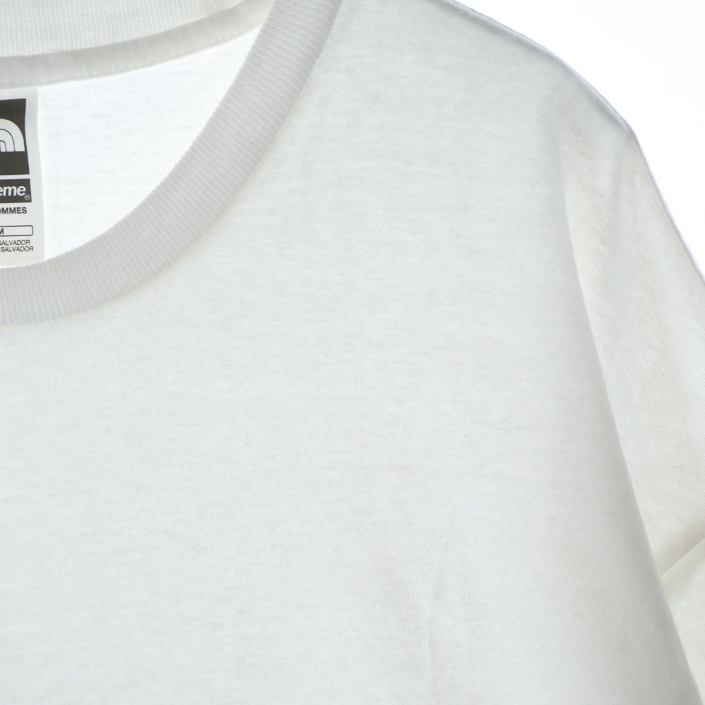 SUPREME(シュプリーム) 23SS ×THE NORTH FACE Printed Pocket Tee ノースフェイス ロゴ プリント 半袖 Tシャツ ホワイト NT02309I