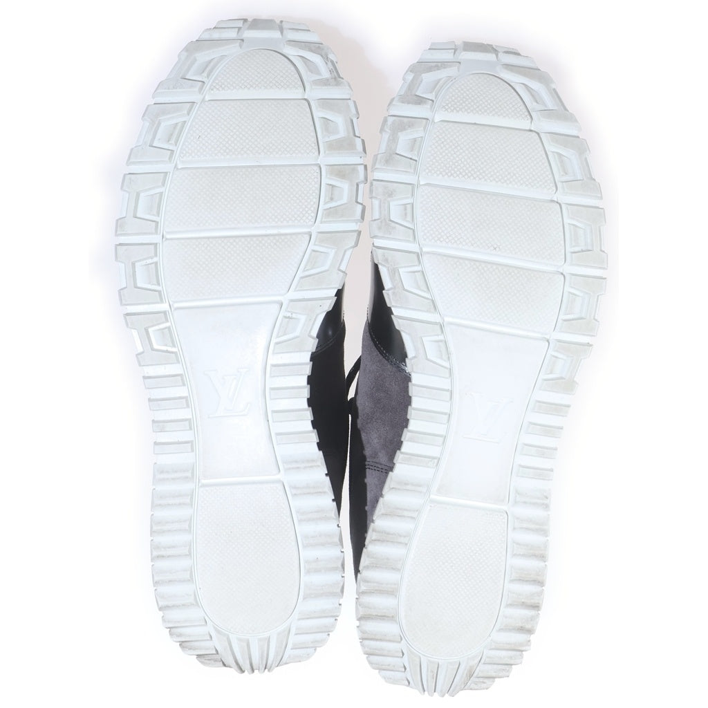 LOUIS VUITTON(ルイヴィトン) Run Away Trainers ランアウェイトレーナー メタリック スウェード ローカットスニーカー グレー