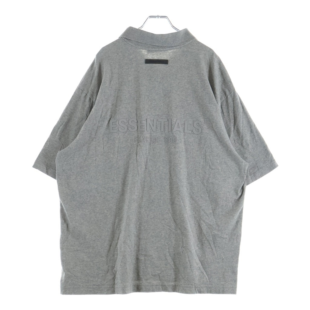 FEAR OF GOD ESSENTIALS(フィアオブゴッド エッセンシャルズ) ラバーロゴ ビックサイズ ポロシャツ グレー