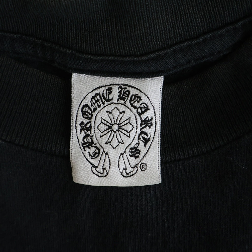 CHROME HEARTS(クロムハーツ) OLD HORSE SHOE L/S TEE オールド ホースシュー ロンドン限定 ロゴプリント ロングスリーブ クルーネック長袖ポケットTシャツ カットソー ブラック
