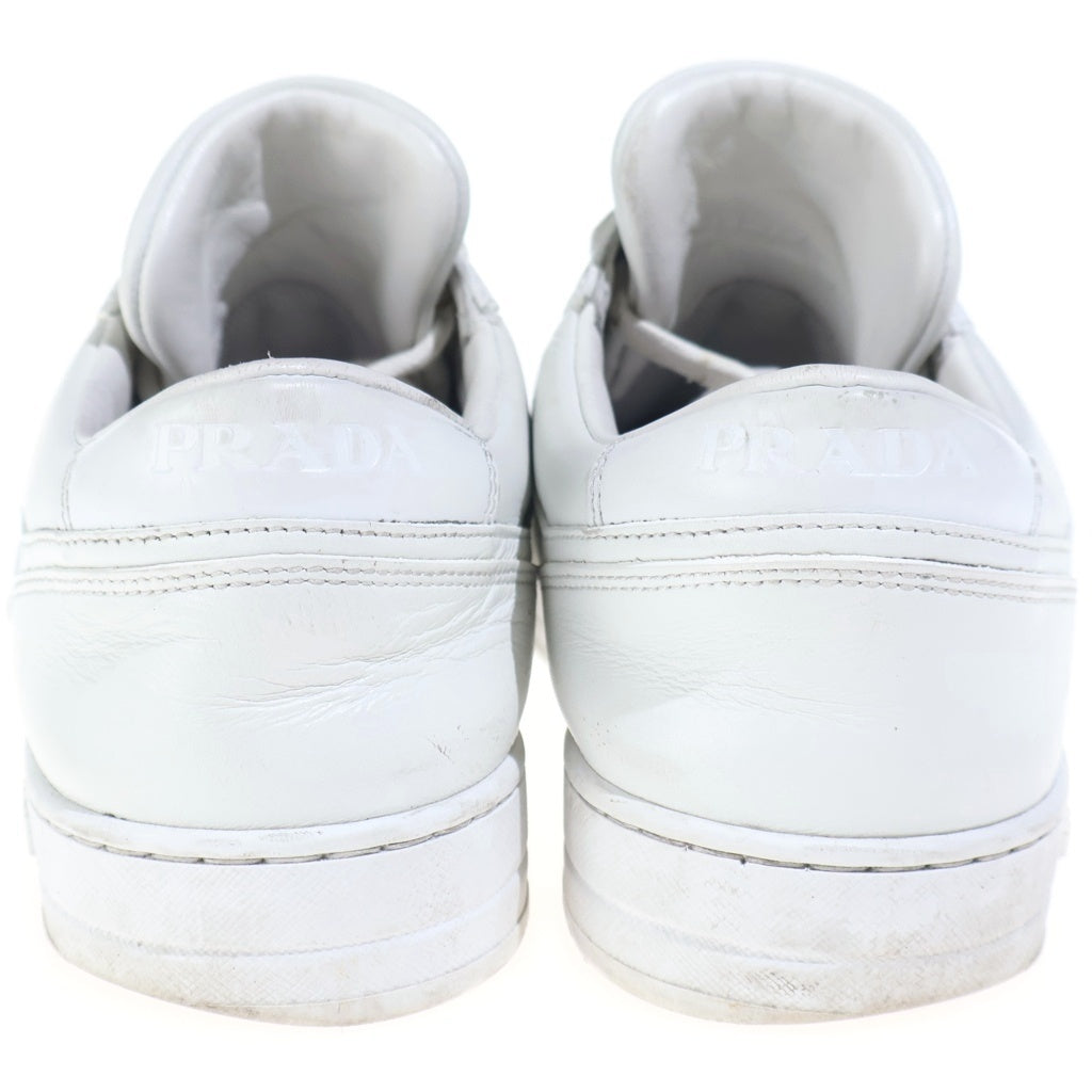PRADA(プラダ) DOWNTOWN SNEAKERS ダウンタウン レザー 三角プレート ローカットスニーカー 2EE364 ホワイト 2EEZ66