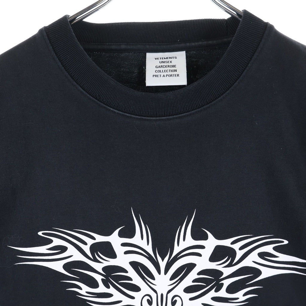 VETEMENTS(ヴェトモン) 21AW GOTHIC LOGO LONGSLEEVE ゴシックロゴ UA52TR590B ロングスリーブカットソー ブラック