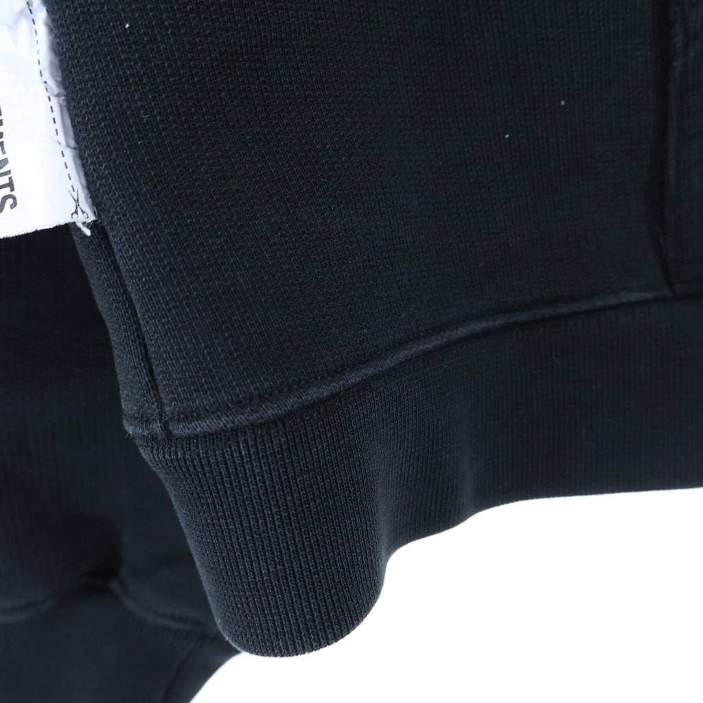 VETEMENTS(ヴェトモン) 22SS LOGO LABEL PULLOVER HOODIE ロゴレーベル プルオーバーパーカー ブラック UE52TR380X